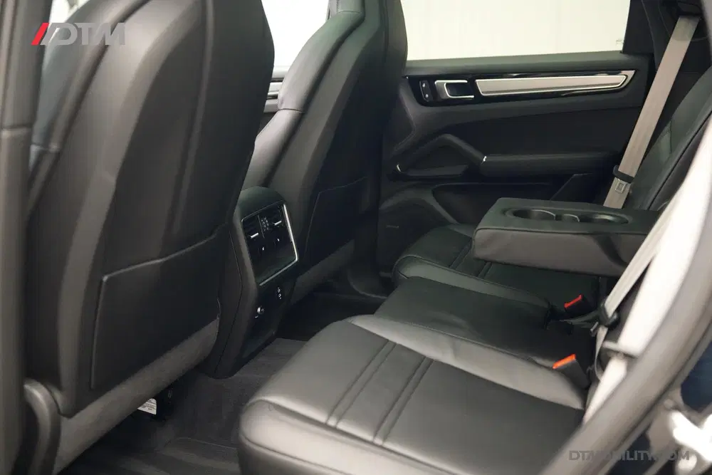 Porsche Cayenne Cayenne Coupé 3.0 E-Hybrid Platinum Editio uit 2022, foto 11