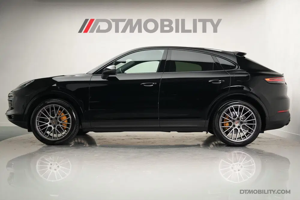 Porsche Cayenne Cayenne Coupé 3.0 E-Hybrid Platinum Editio uit 2022, foto 2