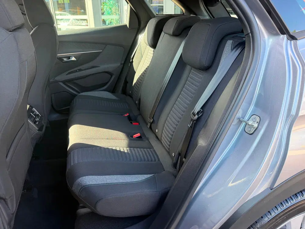 Peugeot 3008 1.2 PureTech Active Pack Business Airco Lm uit 2023, foto 11