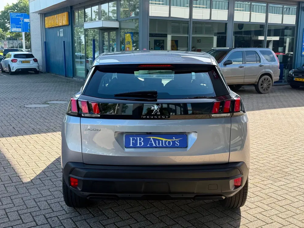 Peugeot 3008 1.2 PureTech Active Pack Business Airco Lm uit 2023, foto 13
