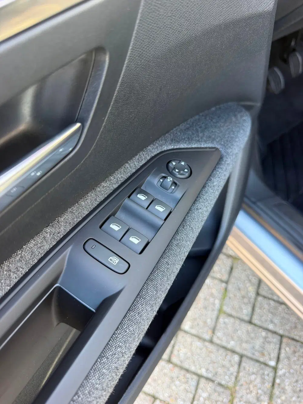 Peugeot 3008 1.2 PureTech Active Pack Business Airco Lm uit 2023, foto 8