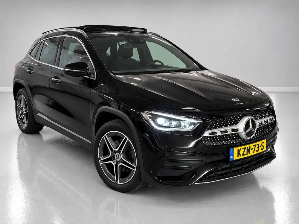 Mercedes-Benz GLA AMG Limited uit 2020, foto 12