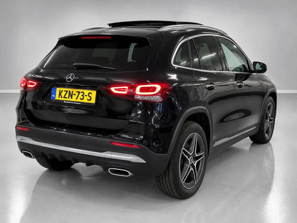 Mercedes-Benz GLA AMG Limited uit 2020, foto 6