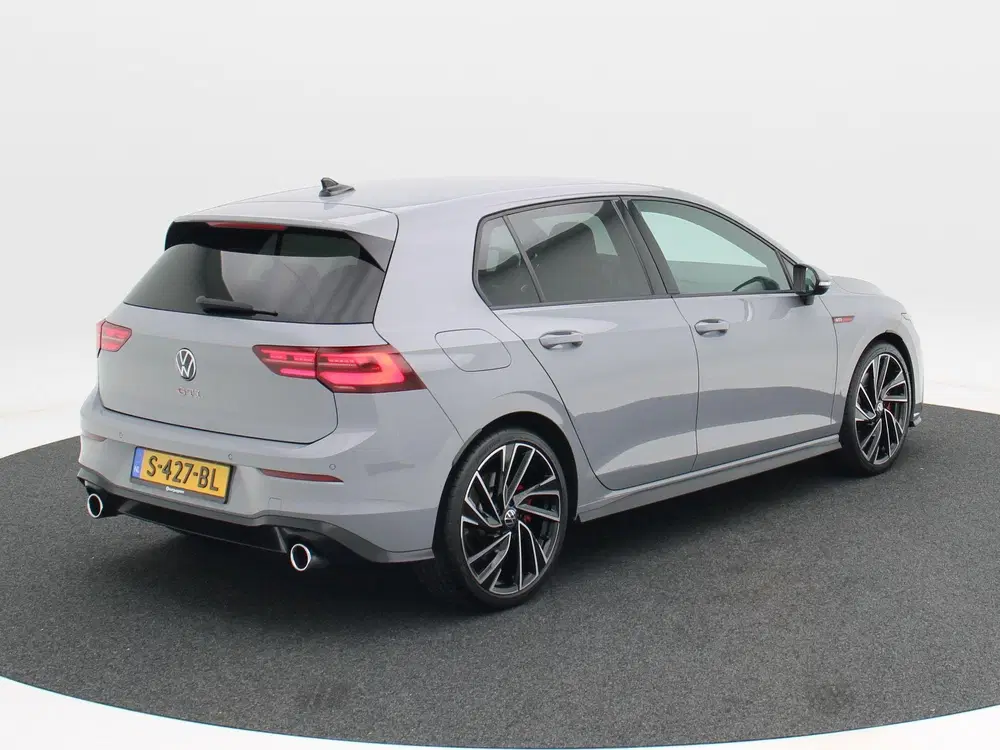Volkswagen Golf 2.0 TSi GTi 245 Pk Automaat uit 2022, foto 2