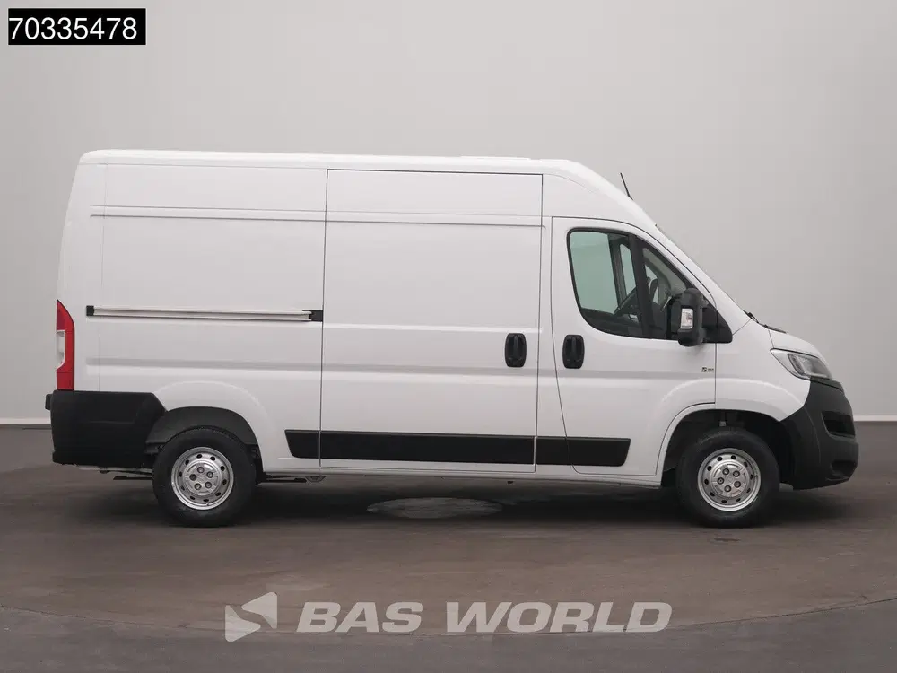 Opel Movano 140PK L2H2 AC uit 2023, foto 7