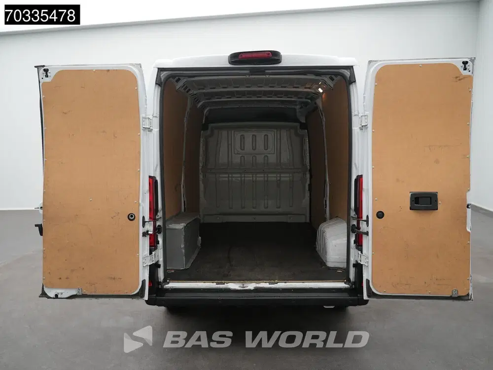 Opel Movano 140PK L2H2 AC uit 2023, foto 9