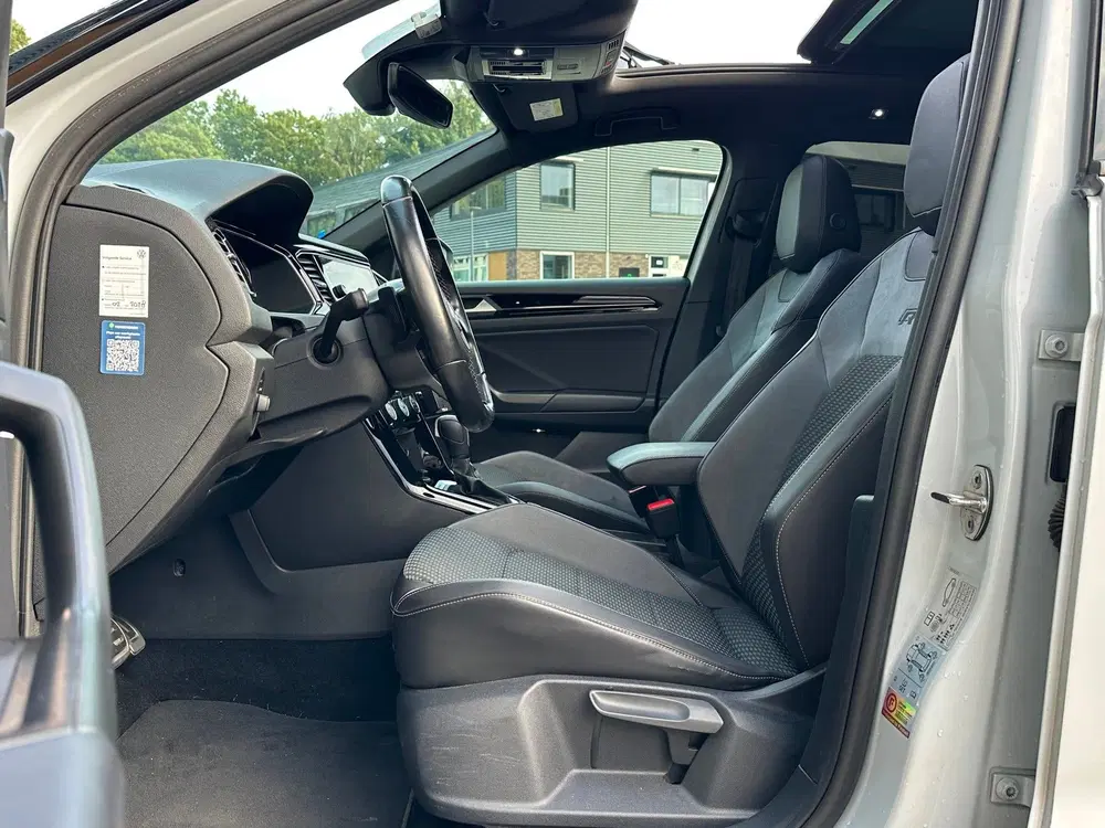 Volkswagen T-Roc 2.0 TSI 4Motion R uit 2020, foto 8