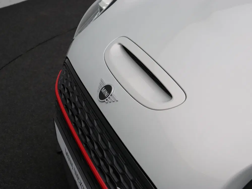 Mini Clubman JCW ALL4 Chili + Panoramadak + Harman Kard uit 2019, foto 7
