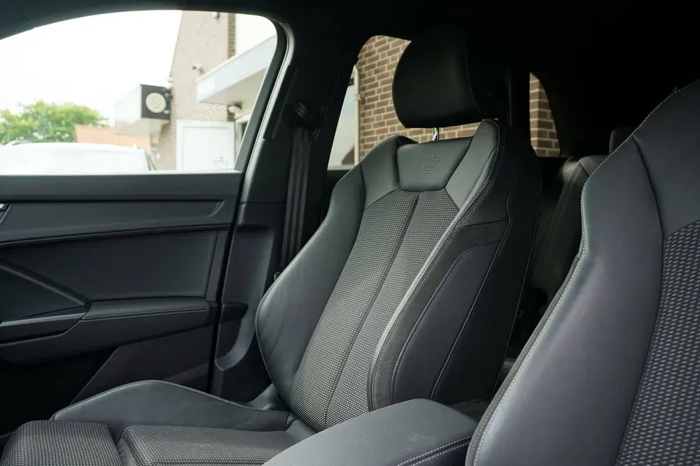 Audi Q3 35 TFSI S-Line Black Edition Trekhaak uit 2021, foto 6