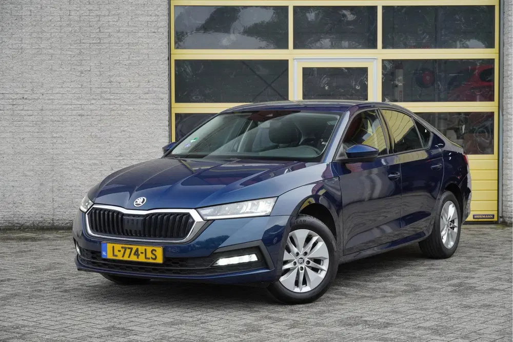 Skoda Octavia 1.0 e-TSI Automaat 5drs Business Edition B uit 2021