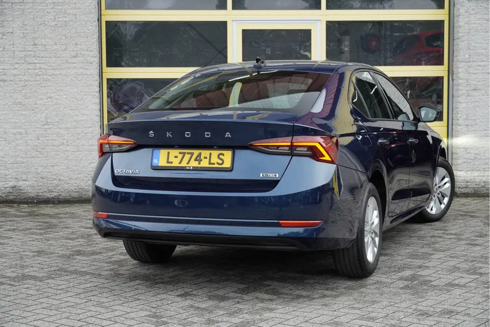 Skoda Octavia 1.0 e-TSI Automaat 5drs Business Edition B uit 2021, foto 8