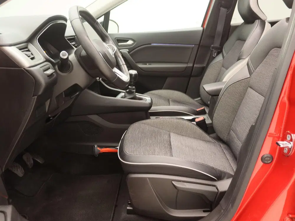 Renault Captur TCe 130 Edition One uit 2021, foto 12