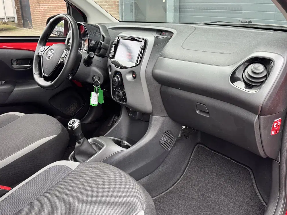 Toyota Aygo 1.0 VVT-I X-PLAY I APPLE CARPLAY I ANDROID uit 2022, foto 9