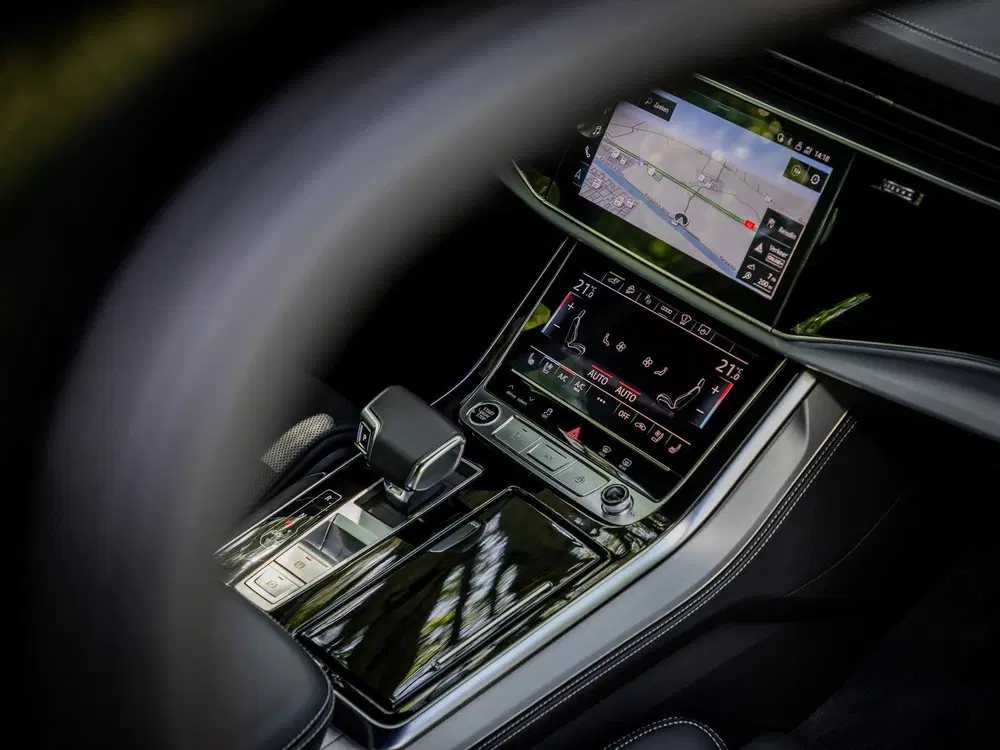 Audi Q7 55 TFSI e quattro Pro Line S uit 2023, foto 12