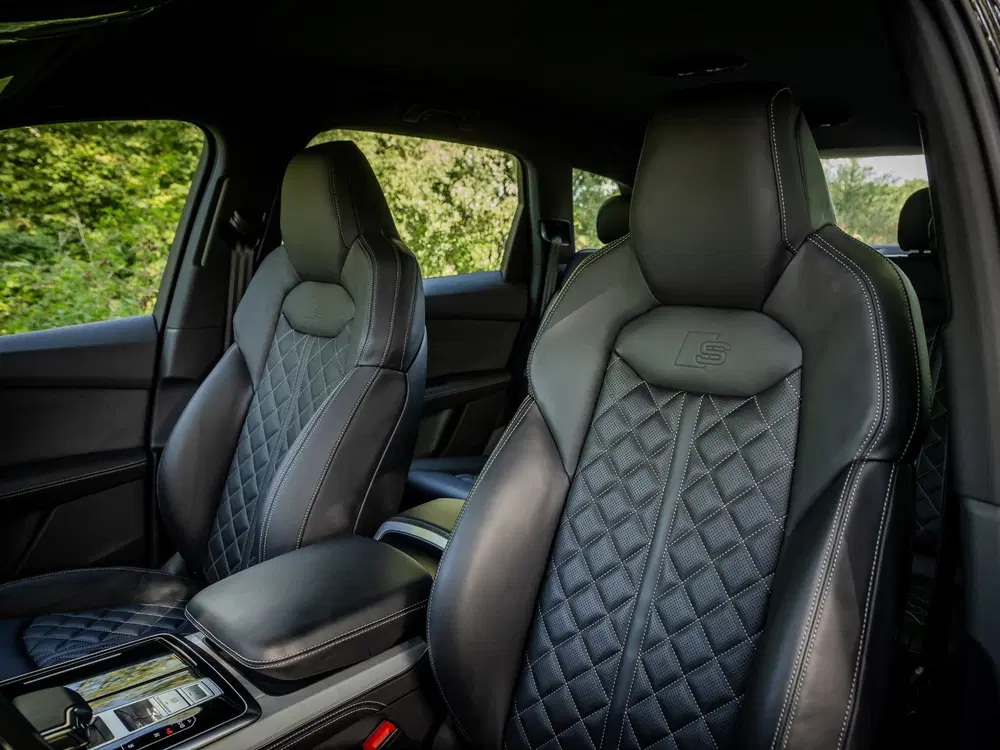 Audi Q7 55 TFSI e quattro Pro Line S uit 2023, foto 7