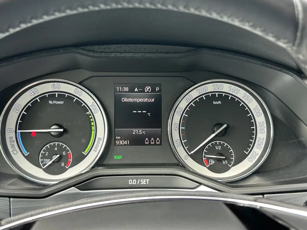Skoda Superb BWJ 12-2020 uit 2020, foto 10