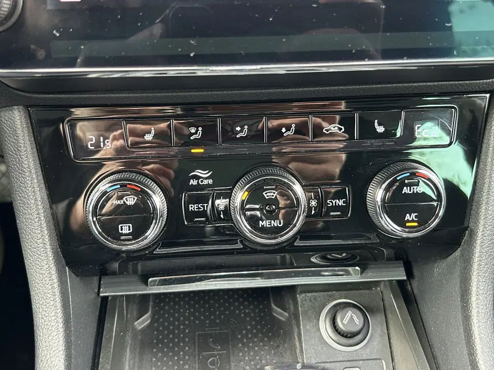 Skoda Superb BWJ 12-2020 uit 2020, foto 15