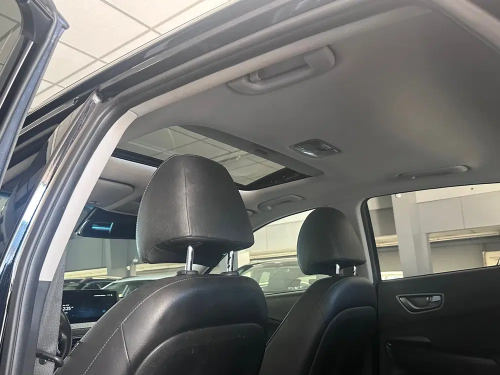 Hyundai KONA EV Premium Sky 64 kWh FASE 3 SOH 100% PANO uit 2020, foto 9