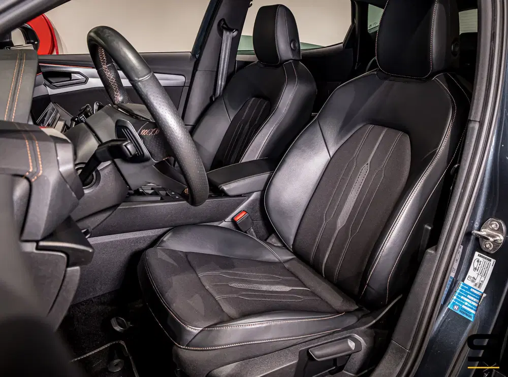 Cupra Formentor 1.4 e-Hybrid Business uit 2021, foto 2