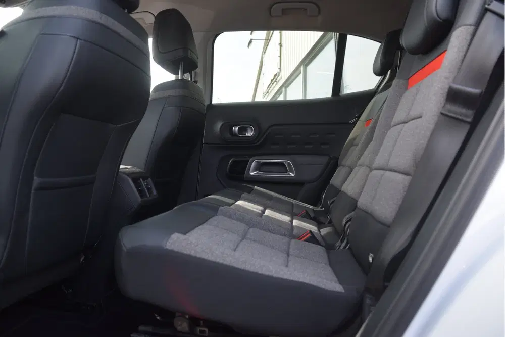 Citroën C5 Aircross 1.2 PureTech Feel Carplay uit 2020, foto 9