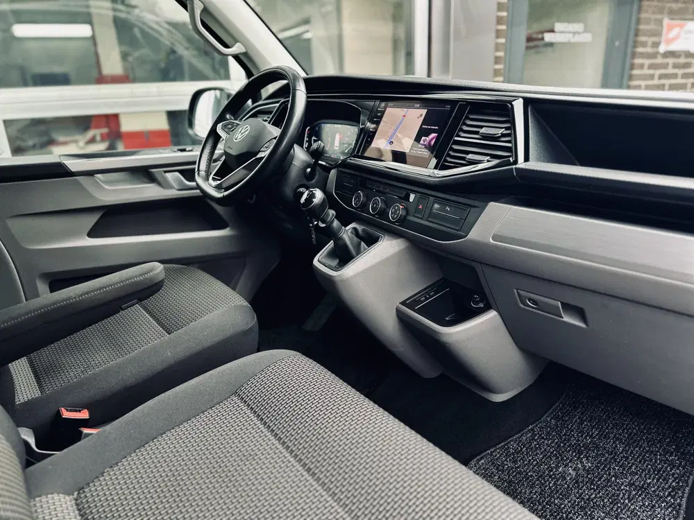 Volkswagen Transporter 2.0 TDI uit 2021, foto 12