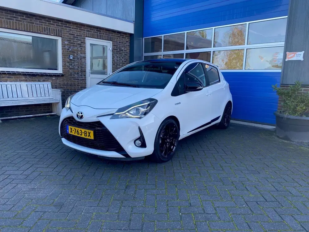 Toyota Yaris 1.5 Hybrid GR-Sport cruise clima uit 2019