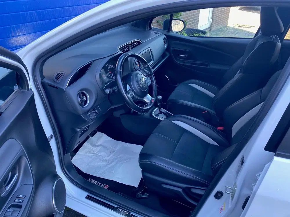 Toyota Yaris 1.5 Hybrid GR-Sport cruise clima uit 2019, foto 11