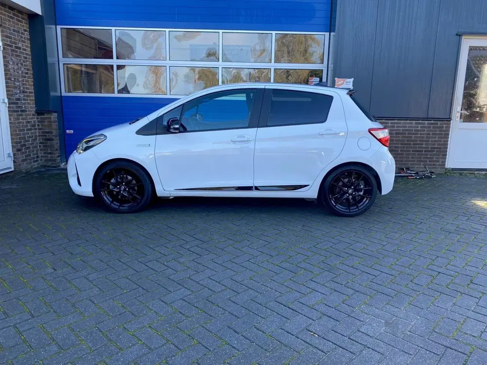 Toyota Yaris 1.5 Hybrid GR-Sport cruise clima uit 2019, foto 4