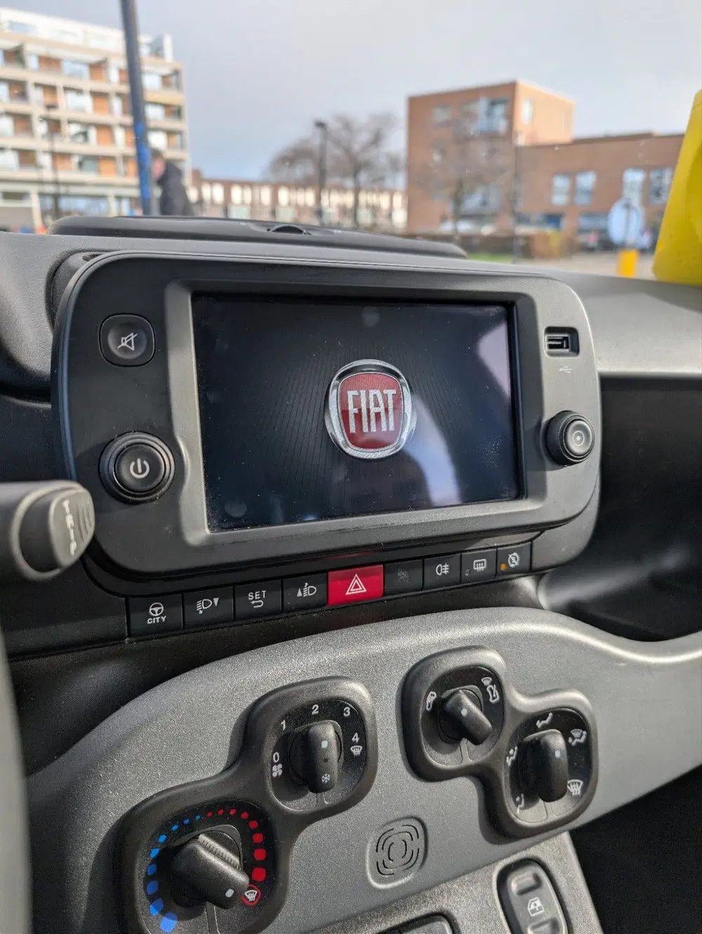 Fiat Panda 1.0 70pk Hybrid 2022 Wit uit 2022, foto 12
