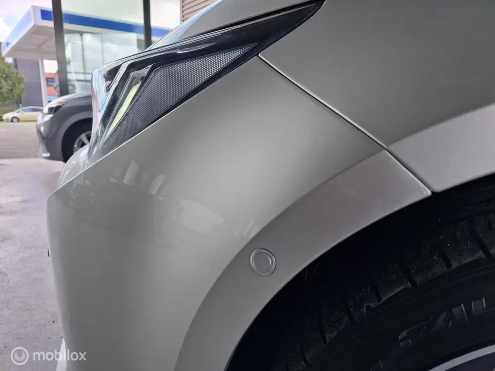 Toyota Corolla 2.0 Hybrid Executive Premium uit 2019, foto 10