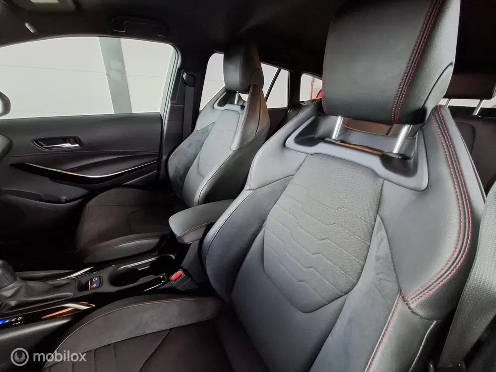 Toyota Corolla 2.0 Hybrid Executive Premium uit 2019, foto 13