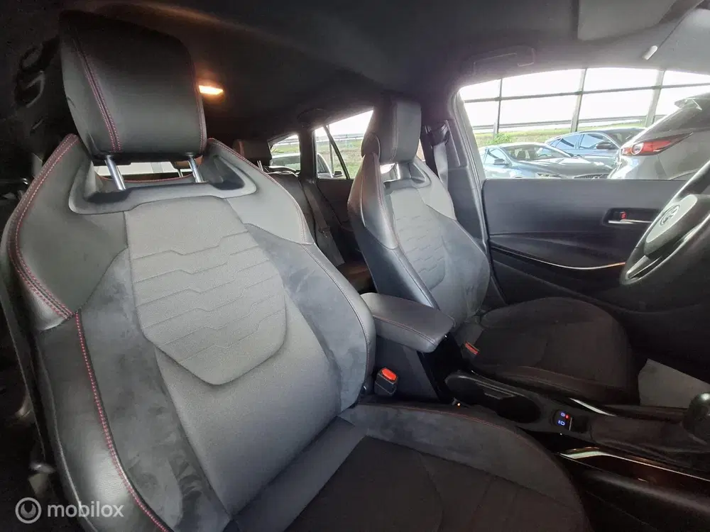 Toyota Corolla 2.0 Hybrid Executive Premium uit 2019, foto 3
