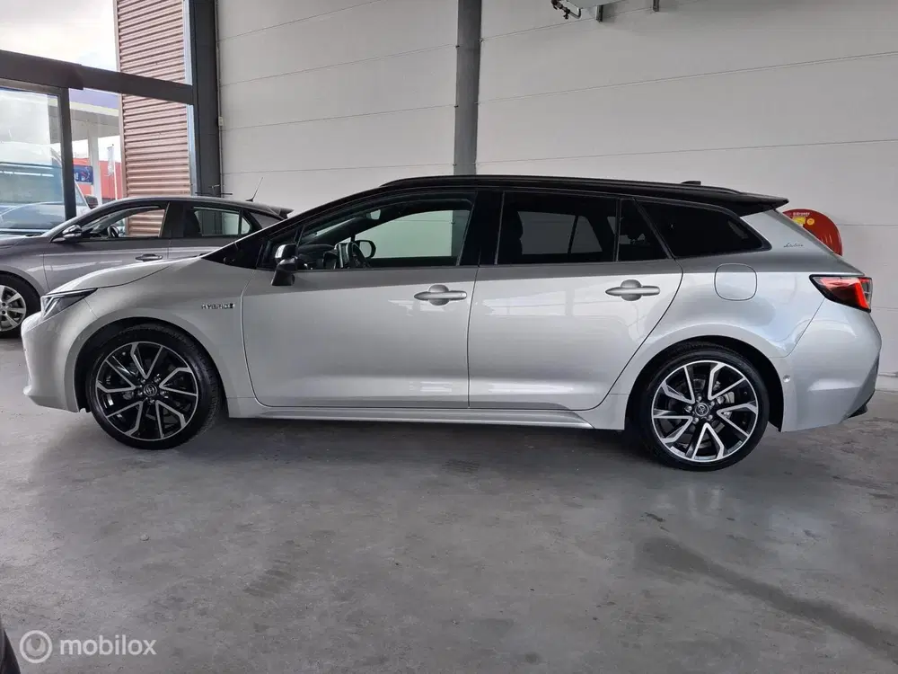Toyota Corolla 2.0 Hybrid Executive Premium uit 2019, foto 5