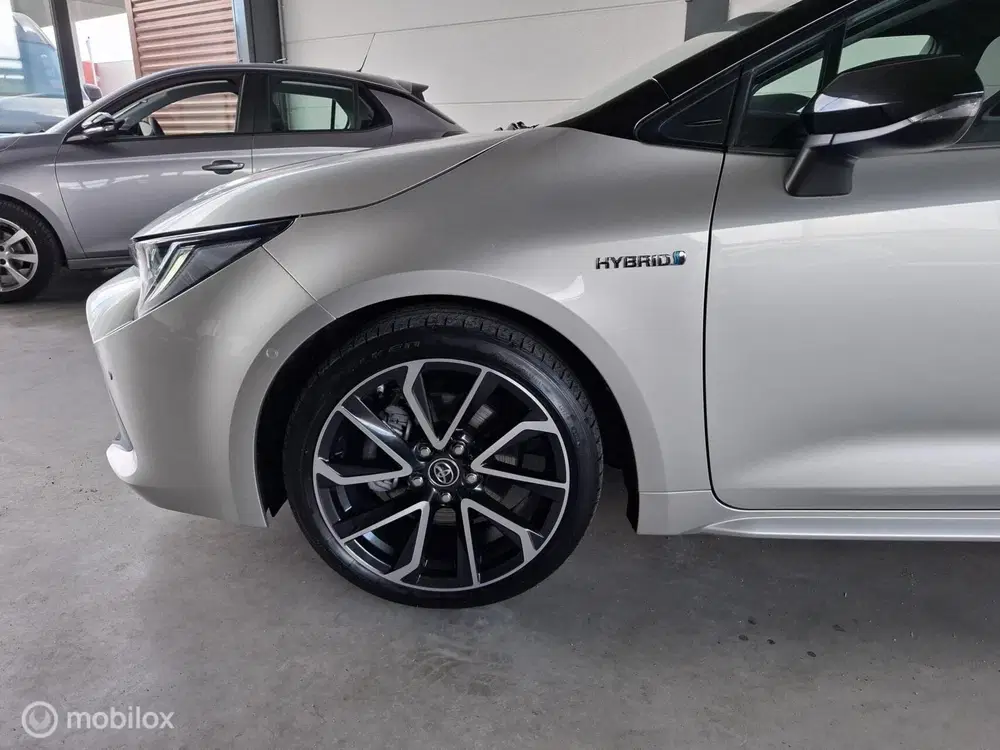 Toyota Corolla 2.0 Hybrid Executive Premium uit 2019, foto 9