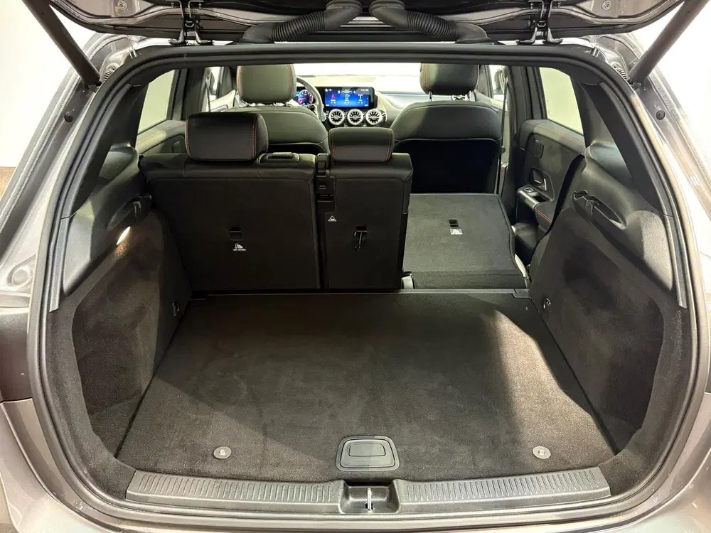 Mercedes-Benz B-Klasse 180 AMG Line uit 2024, foto 7