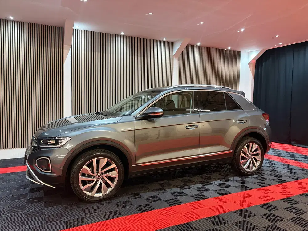 Volkswagen T-Roc 1.5 TSI Style Pano Camera Leder-memory IQ uit 2022, foto 10
