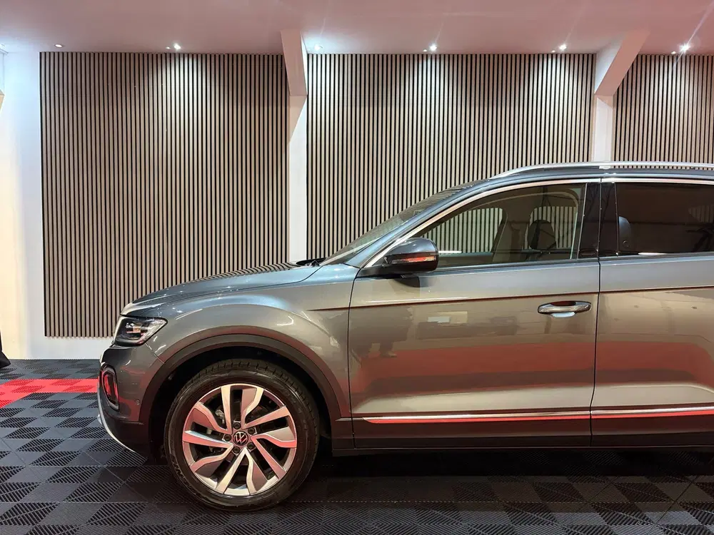 Volkswagen T-Roc 1.5 TSI Style Pano Camera Leder-memory IQ uit 2022, foto 12