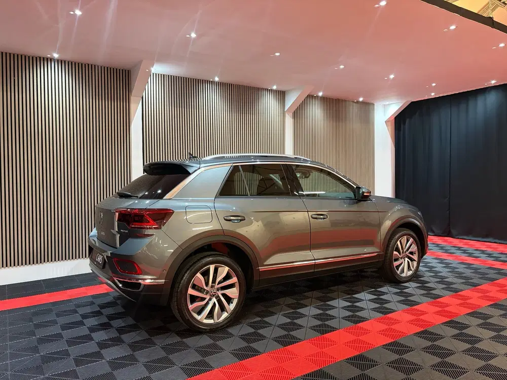 Volkswagen T-Roc 1.5 TSI Style Pano Camera Leder-memory IQ uit 2022, foto 7