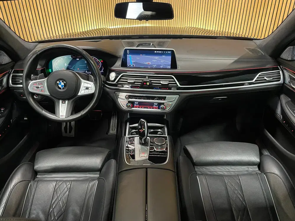 BMW 7-serie 750Ld xDrive High Executive uit 2019, foto 7