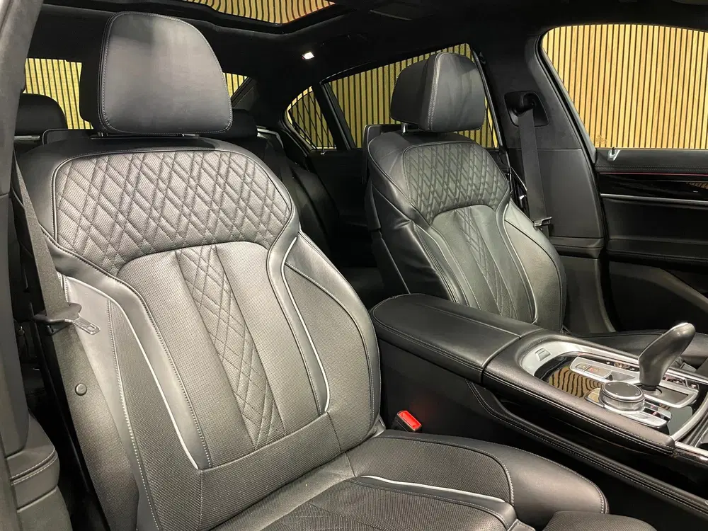 BMW 7-serie 750Ld xDrive High Executive uit 2019, foto 9