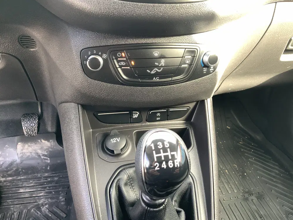 Ford Transit Courier 1.5 TDCI Trend Duratorq S&S Airco Trekh uit 2022, foto 12