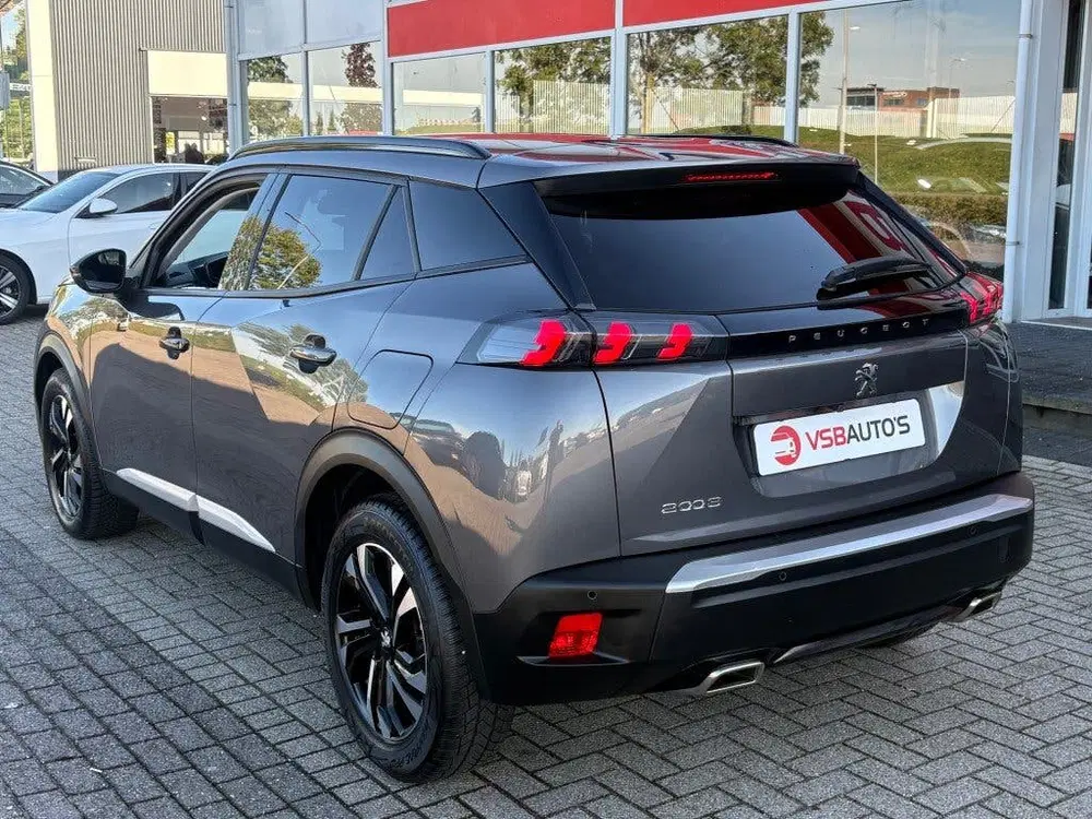 Peugeot 2008 1.2 PURETECH 130PK AUT. ALLURE NAVI CAMERA uit 2022, foto 3