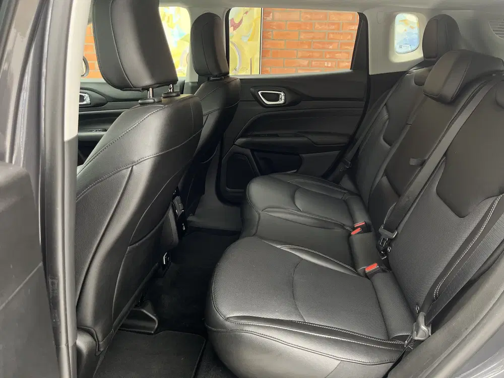 Jeep Compass 1.5T e-Hybrid Automaat 130 Summit uit 2025, foto 7