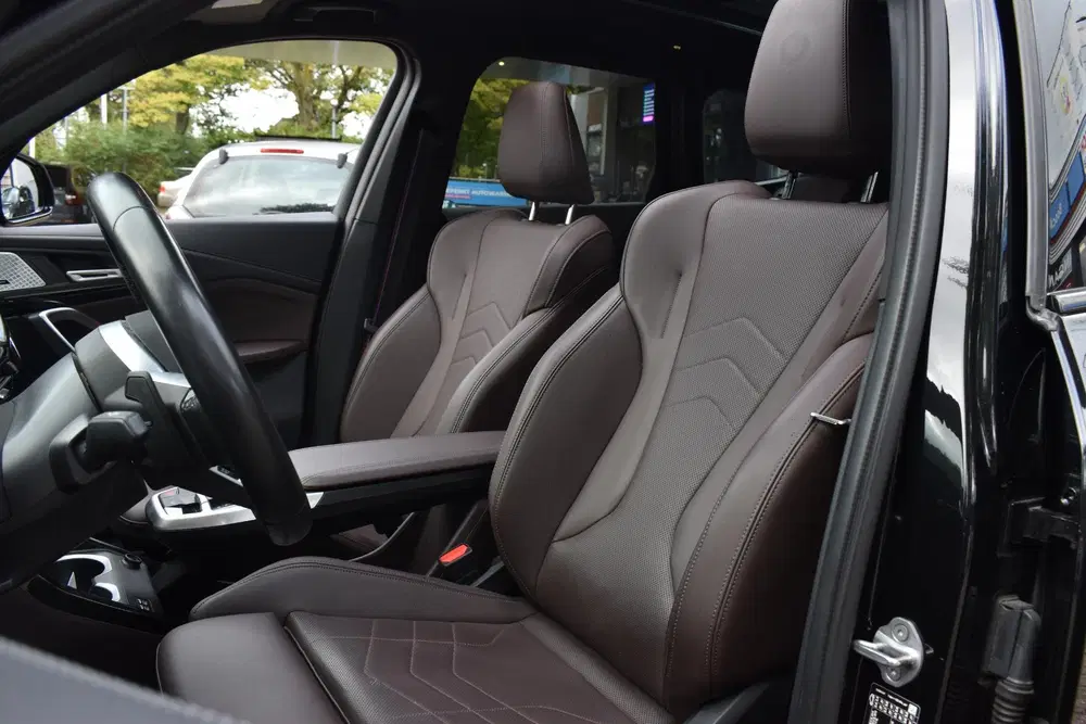BMW X1 xDrive30e M-Sport uit 2024, foto 10
