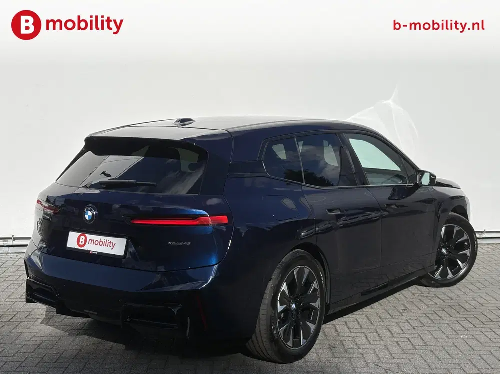BMW iX xDrive45 101 kWh M-Sport 'Tansanitblau' Ha uit 2025, foto 5