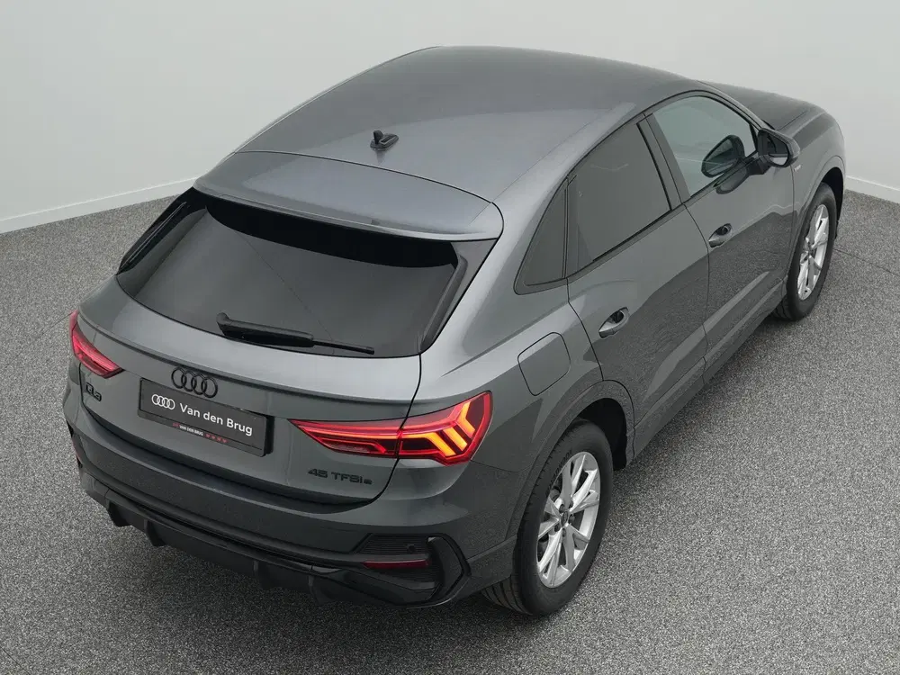 Audi Q3 S Edition 45 TFSI e 245 PK uit 2024, foto 14