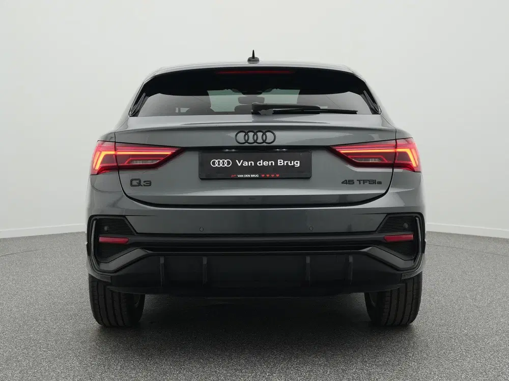 Audi Q3 S Edition 45 TFSI e 245 PK uit 2024, foto 6