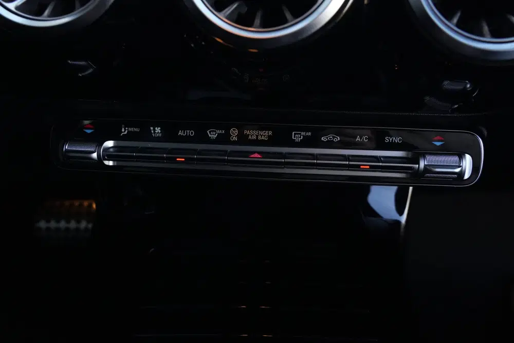 Mercedes-Benz CLA 180 AMG uit 2021, foto 15