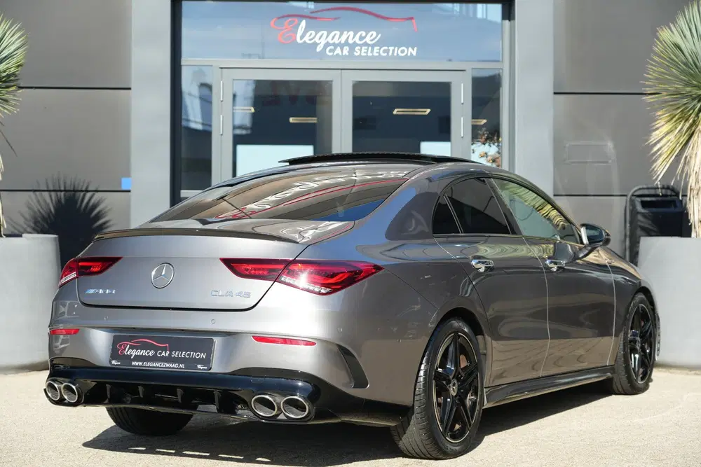 Mercedes-Benz CLA 180 AMG uit 2021, foto 2