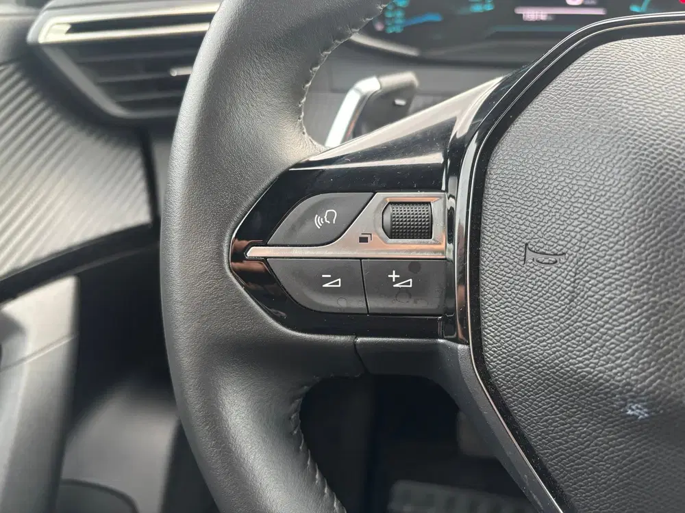 Peugeot 2008 1.2 Hybrid 136 Style uit 2025, foto 14